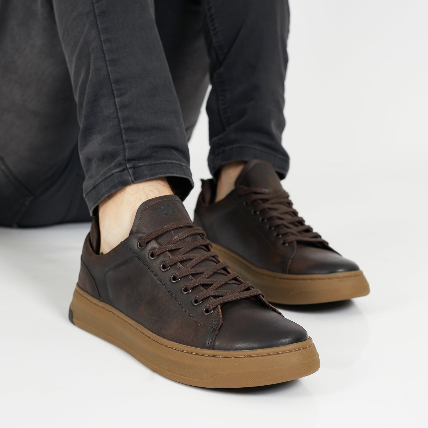 ZAPATILLA ELTON CHOCOLATE